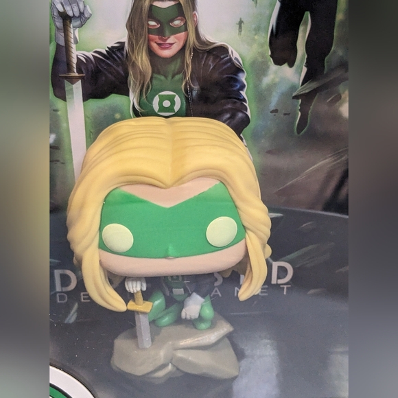 Funko Pop! Green Lantern 06 -DCeased vinyl figure Brand New - Picture 7 of 8